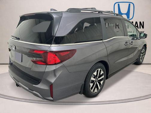 Modern Steel 2026 Honda Odyssey EX-L