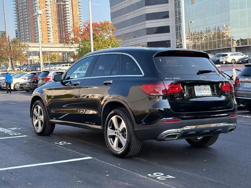 Black 2022 Mercedes-Benz GLC 300 4MATIC