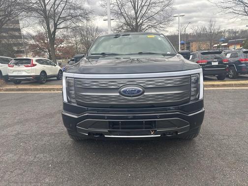 2023 Ford F-150 Lightning LARIAT