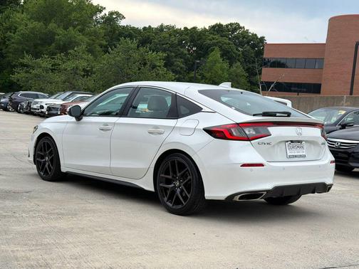 Platinum White 2022 Honda Civic Sport Touring