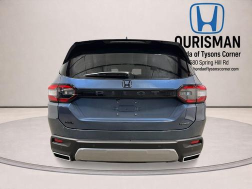 Smoke 2026 Honda Pilot Touring 8-Passenger