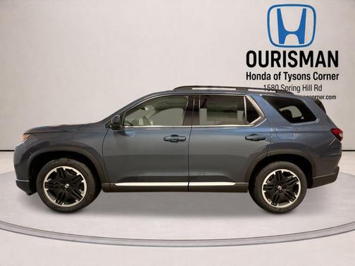 Smoke 2026 Honda Pilot Touring 8-Passenger