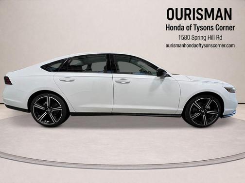 Platinum White 2026 Honda Accord SE