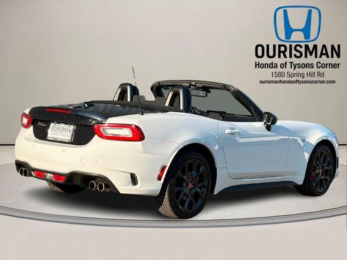 2018 FIAT 124 Spider Base