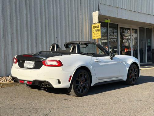 2018 FIAT 124 Spider Base