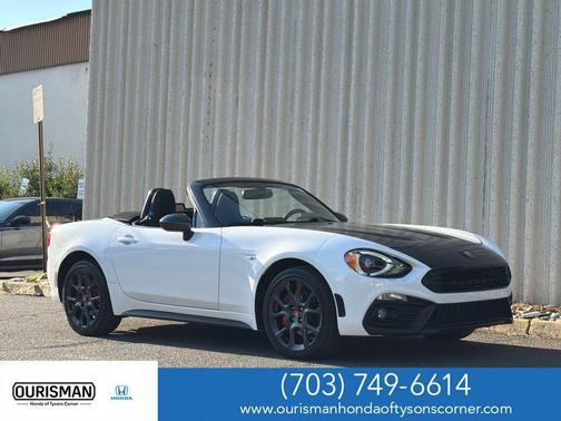 2018 FIAT 124 Spider Base