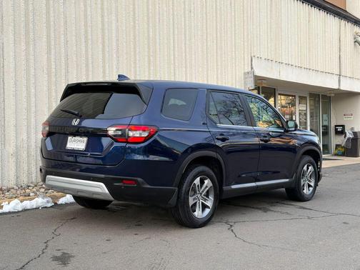 2023 Honda Pilot 2WD EX-L 7 Passenger