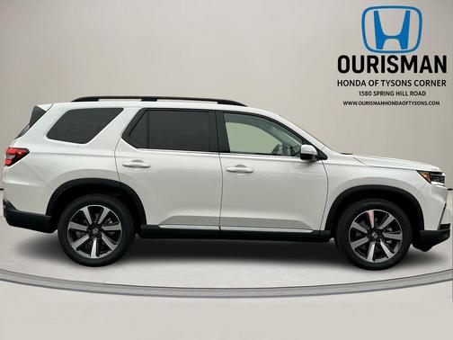 2025 Honda Pilot Touring 8-Passenger