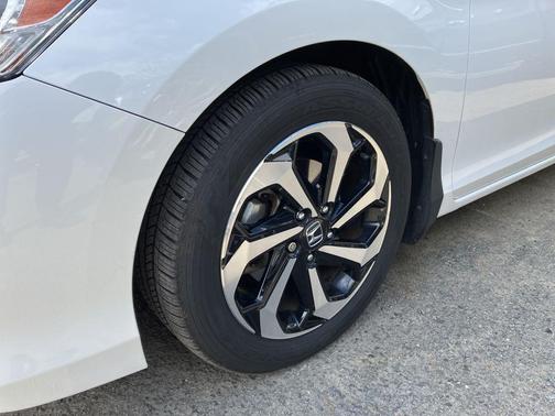 White Orchid Pearl 2016 Honda Accord EX-L