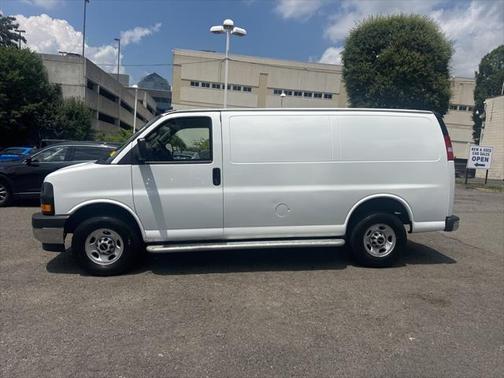 2023 GMC Savana 2500 Work Van