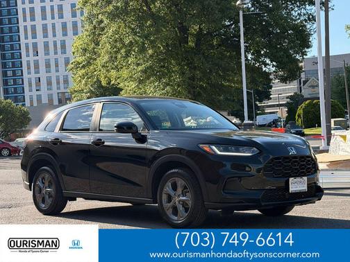 Crystal Black Pearl 2026 Honda HR-V LX
