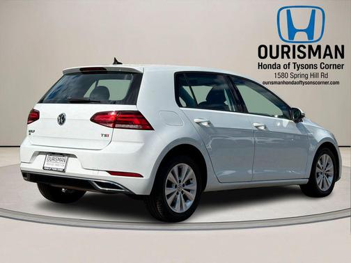 Pure White 2018 Volkswagen Golf TSI SE
