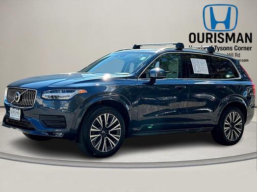 2022 Volvo XC90 T6 Momentum