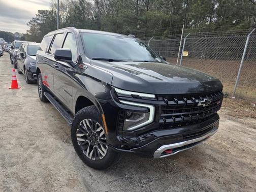 2025 Chevrolet Suburban 4WD Z71