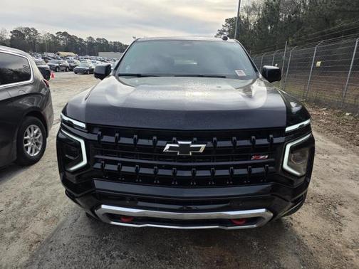 2025 Chevrolet Suburban 4WD Z71