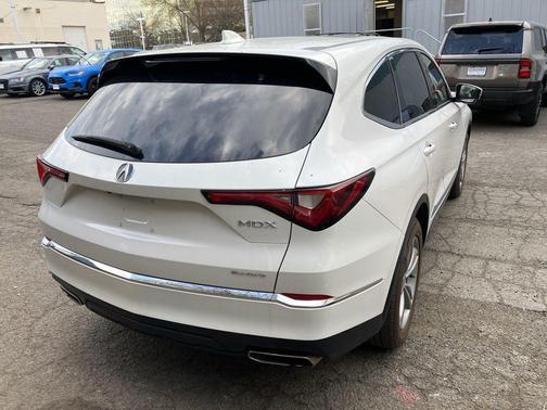Platinum White Pearl 2023 Acura MDX Standard