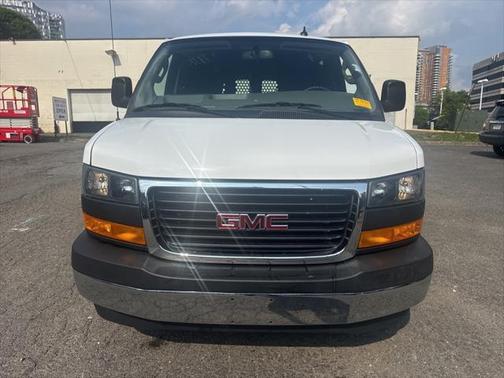 2023 GMC Savana 2500 Work Van