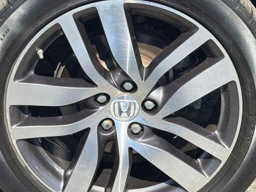 White Diamond Pearl 2016 Honda Pilot Touring