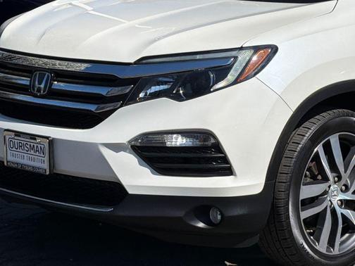 White Diamond Pearl 2016 Honda Pilot Touring