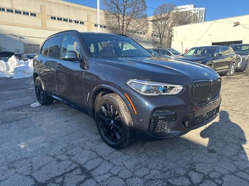 2023 BMW X5 M50i