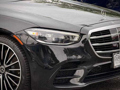 Obsidian Black 2022 Mercedes-Benz S-Class 4MATIC