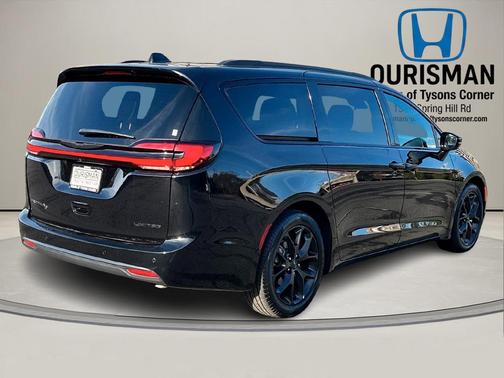 2025 Chrysler Pacifica Limited