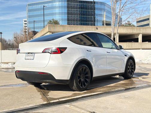 2023 Tesla Model Y Long Range Dual Motor All-Wheel Drive