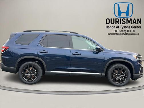 2025 Honda Pilot Touring 8-Passenger