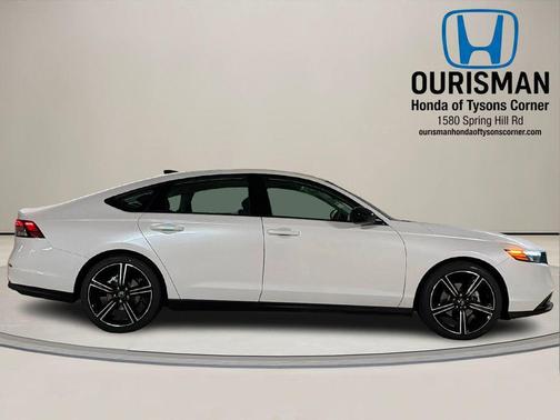 Platinum White 2026 Honda Accord SE