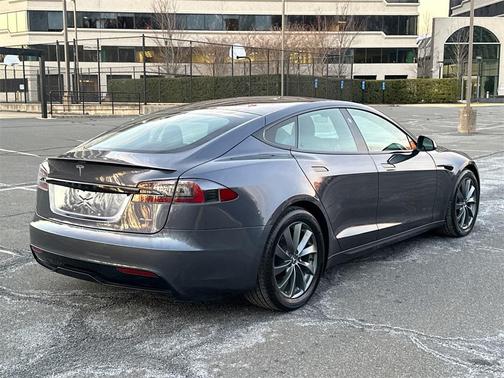 2021 Tesla Model S Plaid