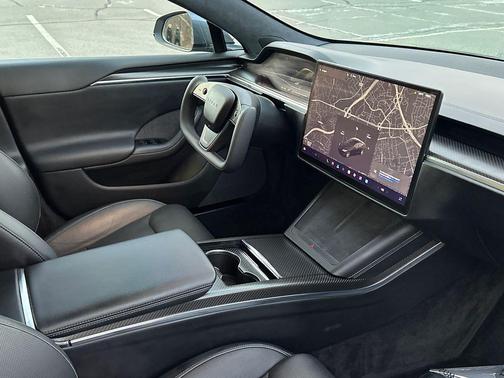 2021 Tesla Model S Plaid