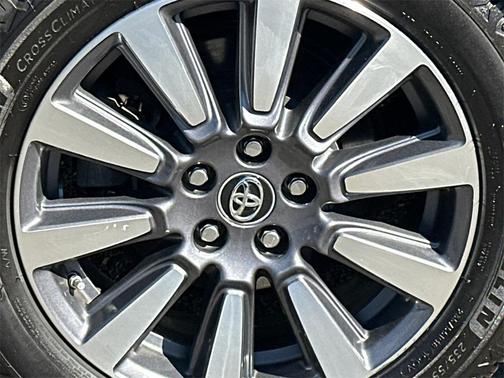 2018 Toyota Sienna Limited Premium