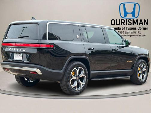 Midnight 2023 Rivian R1S Adventure
