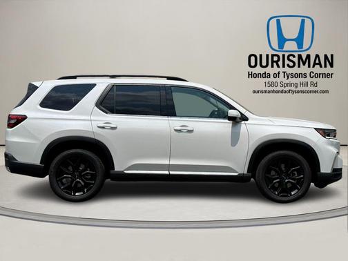2025 Honda Pilot Touring 8-Passenger