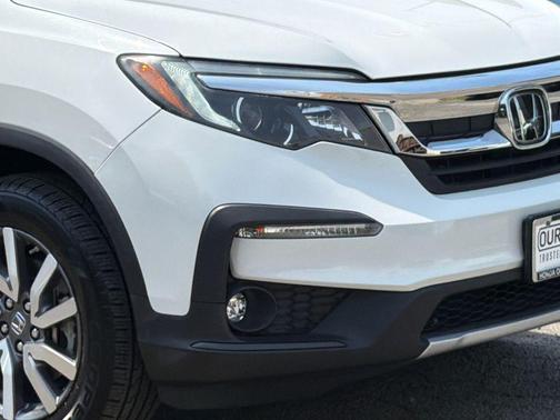 Platinum White Pearl 2021 Honda Pilot AWD EX