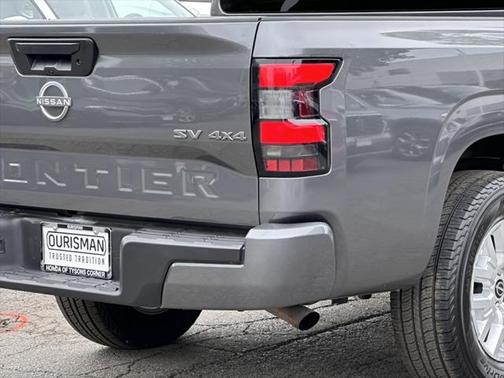 2023 Nissan Frontier SV