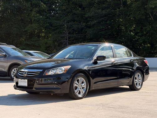Crystal Black Pearl 2011 Honda Accord SE