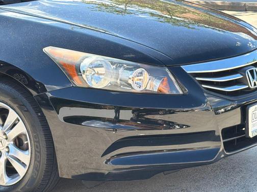 Crystal Black Pearl 2011 Honda Accord SE