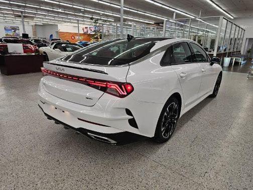 Glacial White Pearl 2023 Kia K5 GT-Line