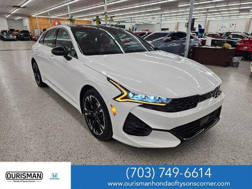 Glacial White Pearl 2023 Kia K5 GT-Line