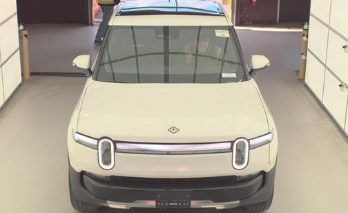 Glacier White 2025 Rivian R1T Adventure Dual Motor Large Pack