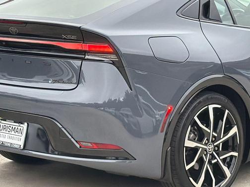 Guardian Gray 2024 Toyota Prius Prime XSE