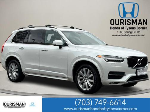 2016 Volvo XC90 T6 Momentum