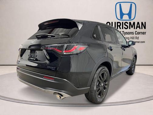 Crystal Black Pearl 2026 Honda HR-V AWD Sport