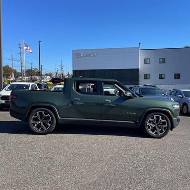 2024 Rivian R1T Adventure