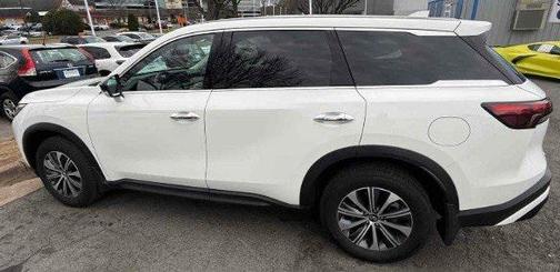 2025 INFINITI QX60 Pure