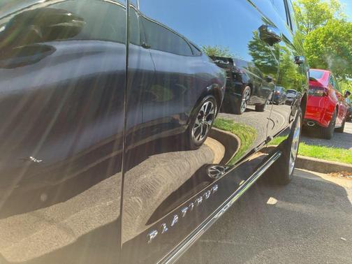 AGATE BLACK METALLIC 2023 Ford Expedition Max Platinum