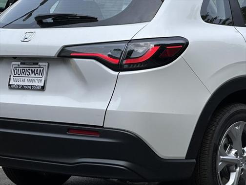 2025 Honda HR-V LX
