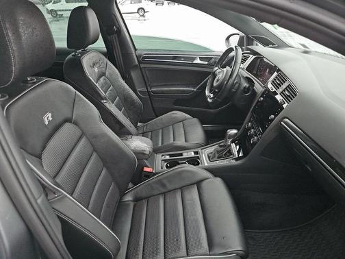 2019 Volkswagen Golf R 2.0T DSG