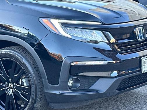 2020 Honda Pilot AWD Black Edition